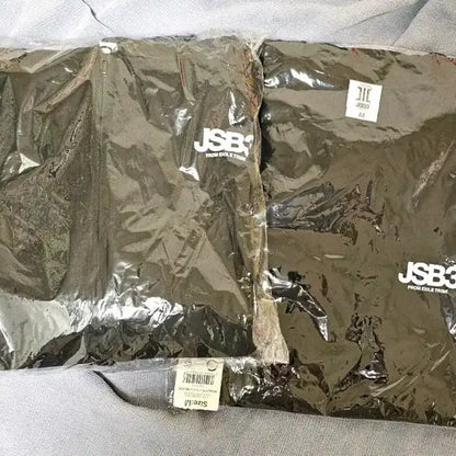 산다이메 JSB3 10주년 투어 티셔츠와 후드집업