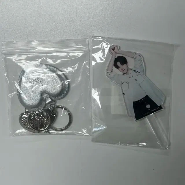 트레저 플로리스 포토프롭 키링