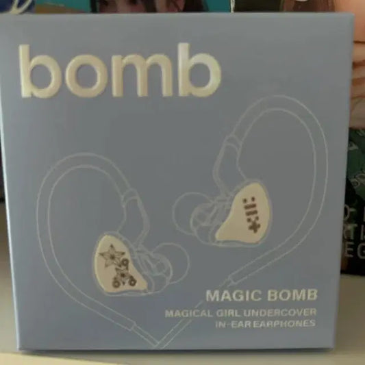 아일릿 앨범 bomb MAGIC BOMB (이어폰 제외)