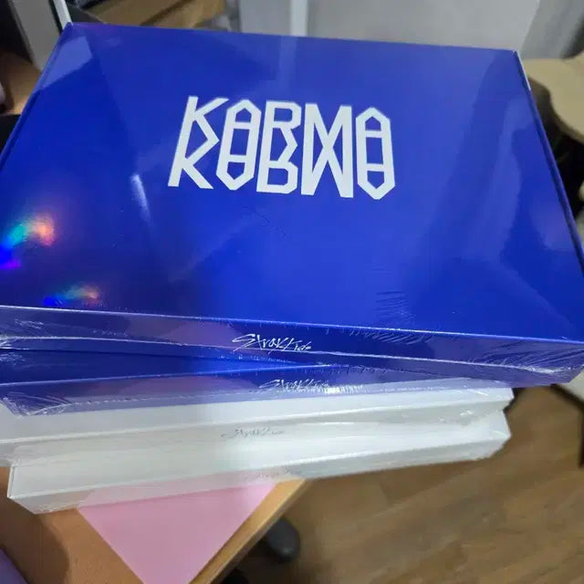 스트레이키즈 4집 Karma 앨범 (Hooray/Ceremonyver.)