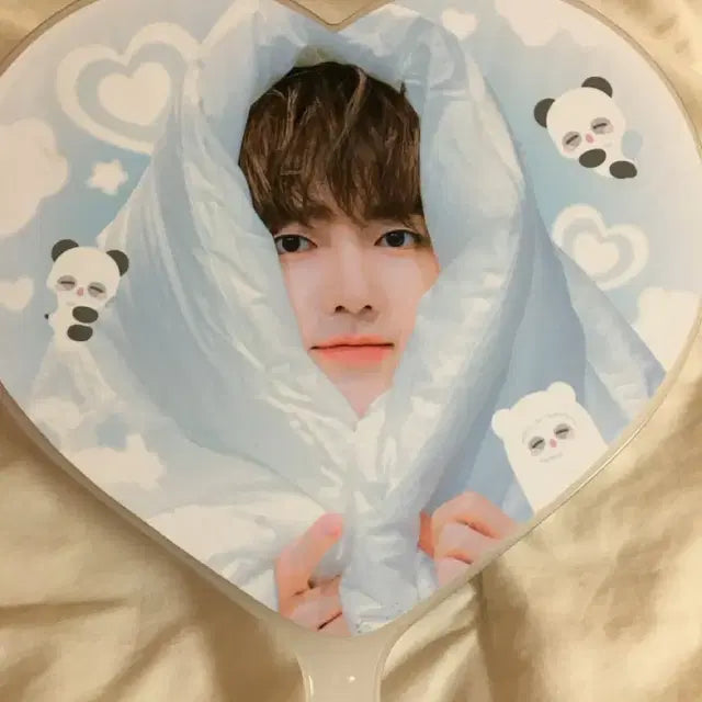 제로베이스원 장하오 우치와