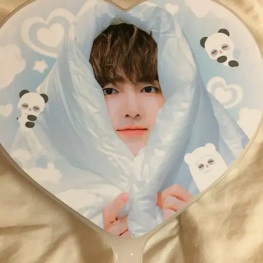 제로베이스원 장하오 우치와