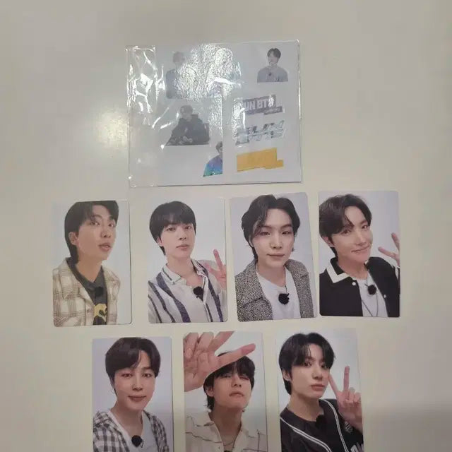 달려라방탄  RUN BTS POLY 이벤트 포토카드 7장 + 스티커