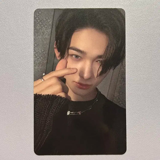 ROMANCE : UNTOLD YouTube Shopping Tag 니키