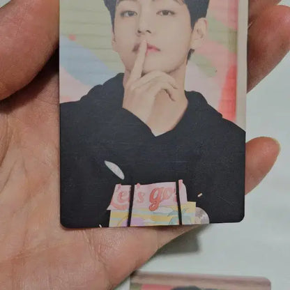 BTS 뷔 필라 휠라 포카