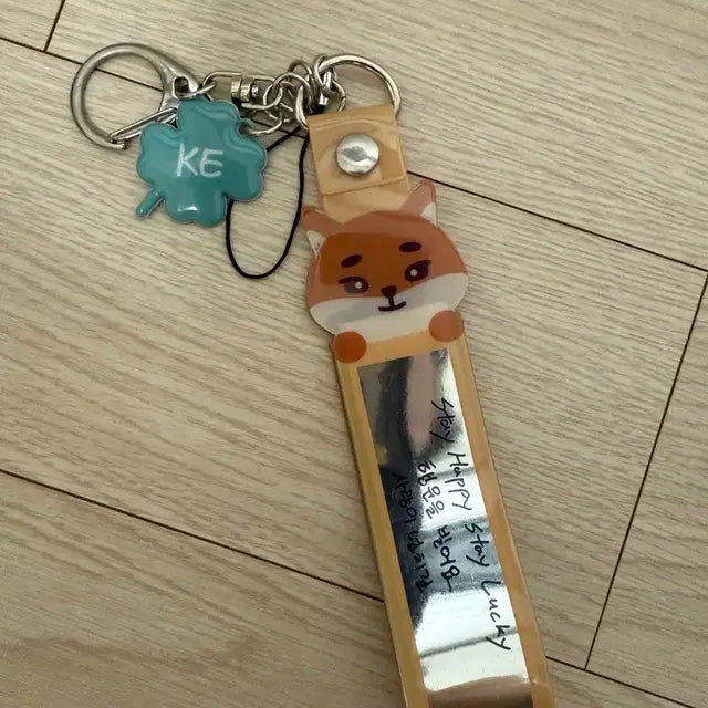 데이식스 데니멀즈 케 컨페티 홀더