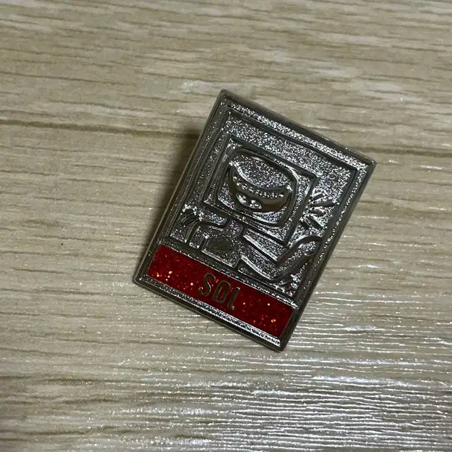 빅뱅 태양 키스해링 콜라보 굿즈 핀버튼 일본 MD