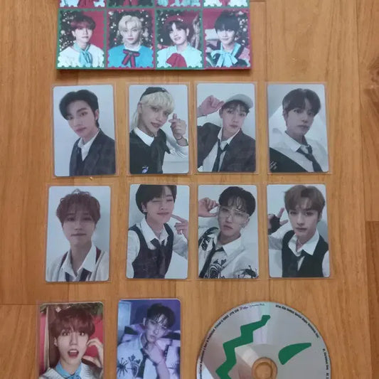스트레이키즈 크리스마스이블 크이블 한정반 포카 씰 cd