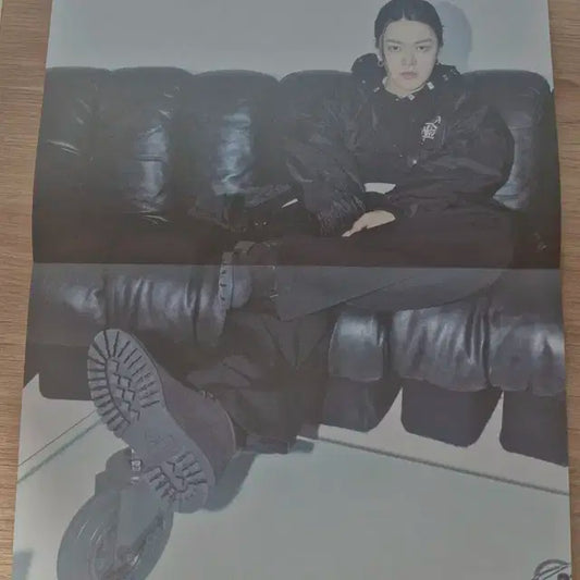 엔시티 워크 삐그덕 유타 포스터