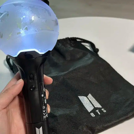 방탄소년단 응원봉 아미밤3  + 파우치 (상자X)