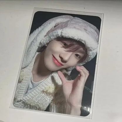 뮤브토끼담요 김운학보이넥스트도어노장르뮤브특전포카미공포