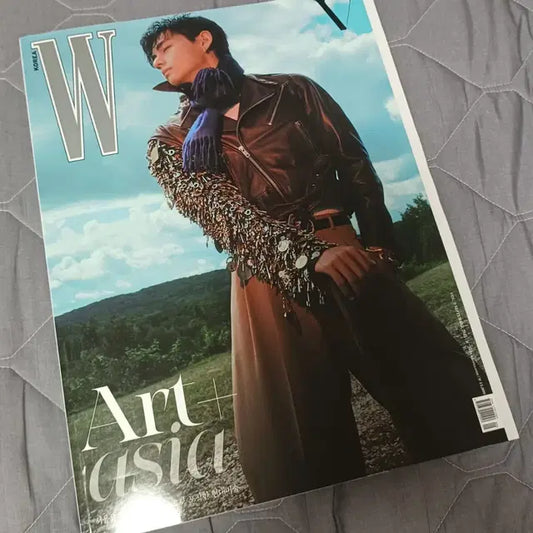 방탄소년단 방탄 BTS 뷔 V 더블유코리아 W korea 화보집 잡지