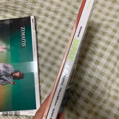 미세스 그린 애플 로킹온재팬 잡지 8월호