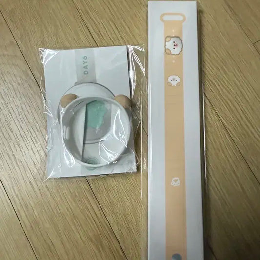 데이식스 워치 커스텀 커버+스트랩 세트로 양도합니다(방,돈)