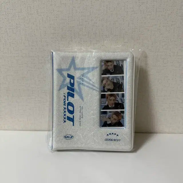 (미개봉) 스트레이키즈 스키즈 파일럿 콜렉트북 현진