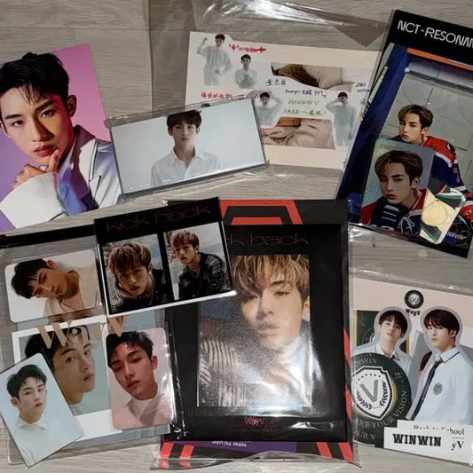 윈윈 백투스쿨 러기지, 플립북, 레저넌스 홀카 굿즈, 교복 급처