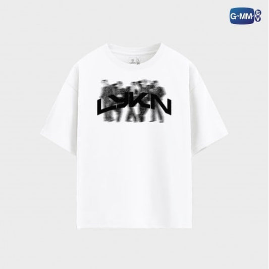 [PRE-ORDER] GMMTV - LYKN DUSK & DAWN CONCERT OFFICIAL T-SHIRT | LYKN "DASH" VER【LYKN DUSK & DAWN CONCERT】