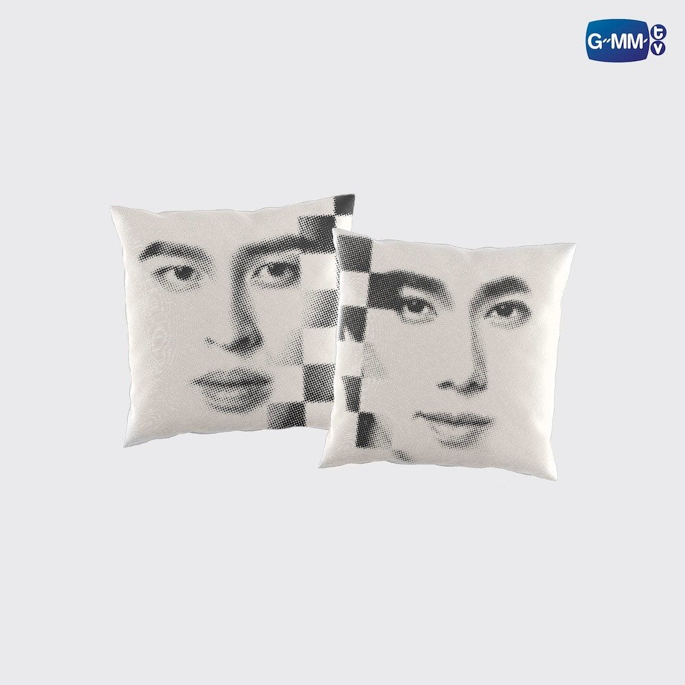 【PRE-ORDER】 GMMTV - THEE AND PEACH PILLOW COVER SET