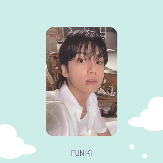 [SALE] JUNG KOOK (BTS) - GOLDEN Photocard Photobook Ver. Gold