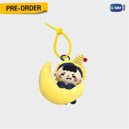 [PRE-ORDER] GMMTV - JUNIOR MARK SHINERISE FANCON; JUMMO OVER THE MOON DOLL KEYCHAIN