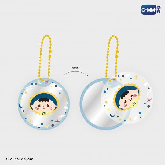 [PRE-ORDER] GMMTV - JUNIOR MARK SHINERISE FANCON: JUMMO POCKET MIRROR 2 LAYERS KEYCHAIN